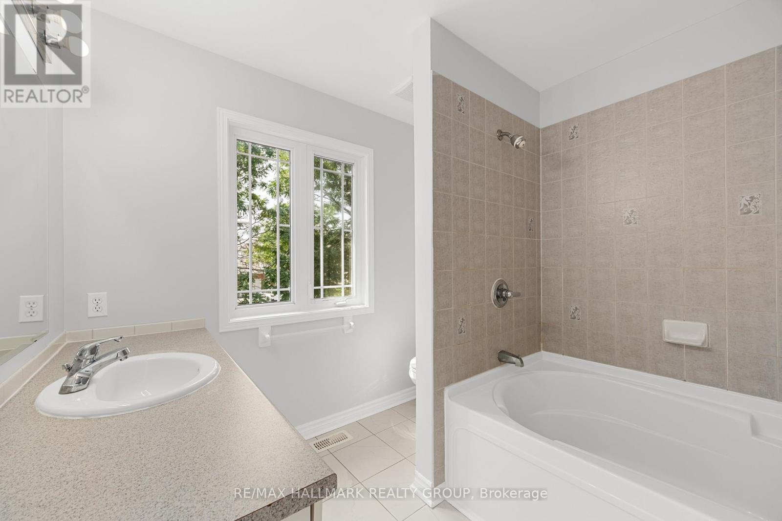 1146 HALTON TERRACE - 22