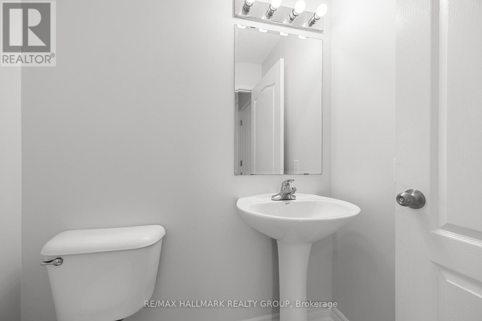 1146 HALTON TERRACE - 7