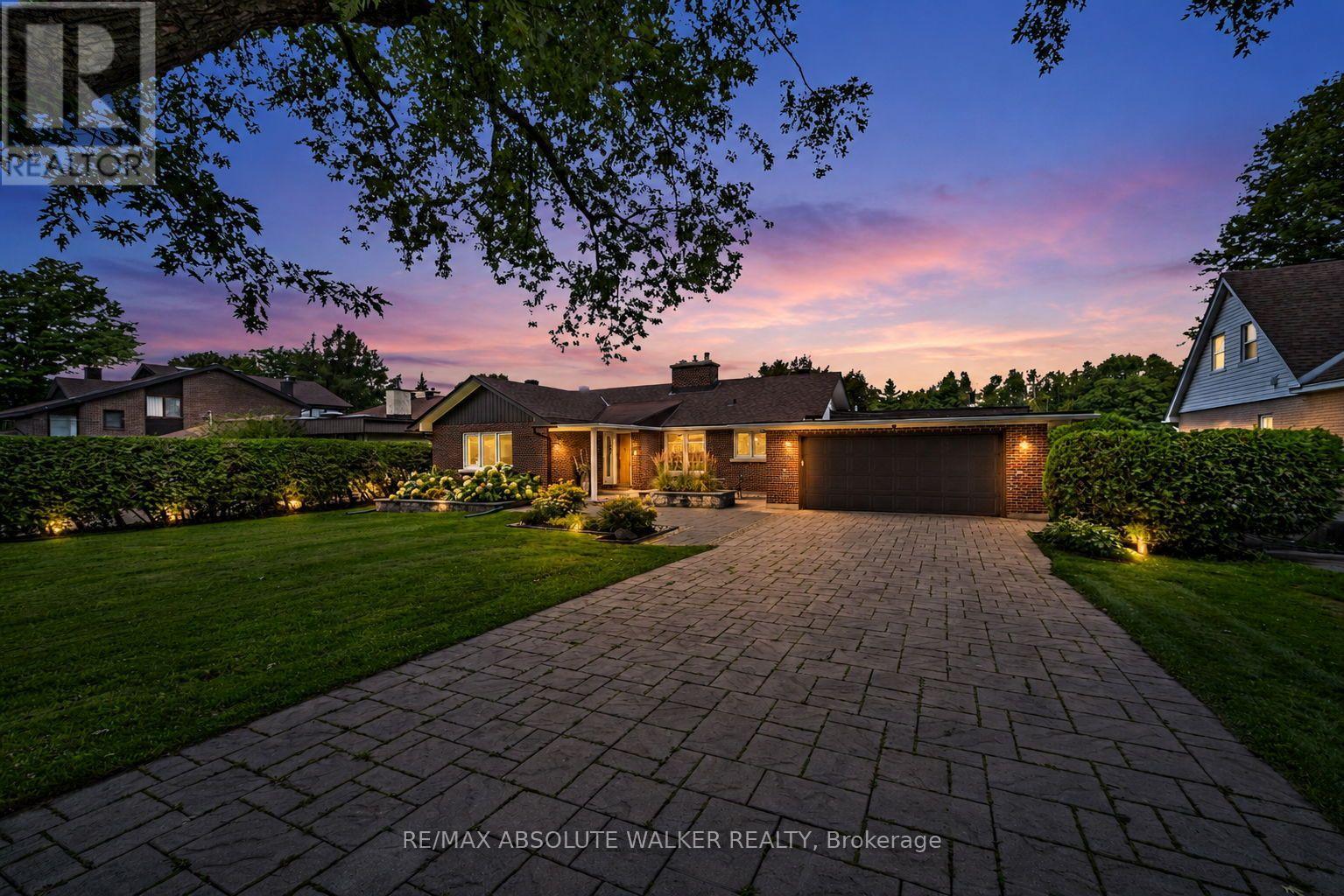 3657 REVELSTOKE DRIVE - 1