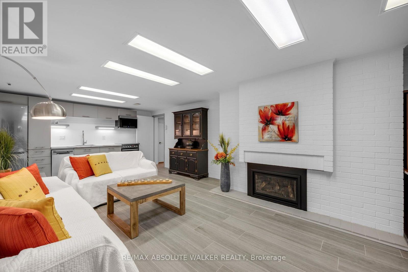 3657 REVELSTOKE DRIVE - 31