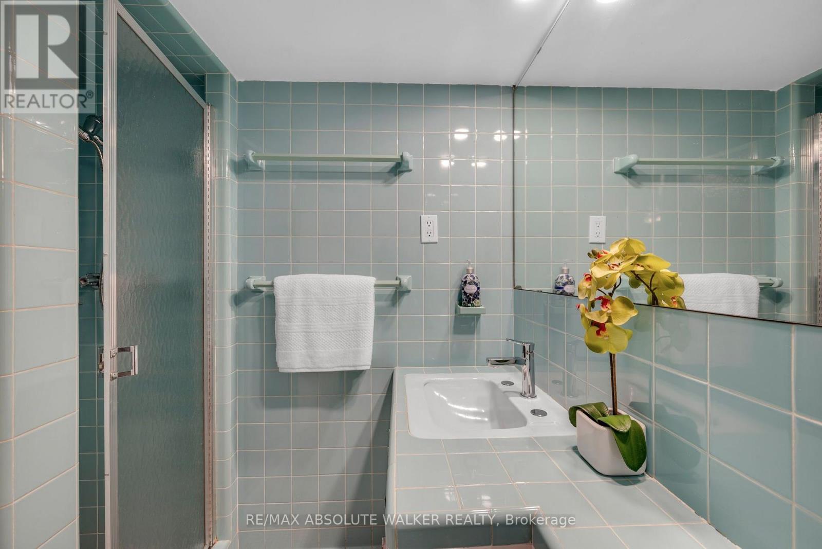 3657 REVELSTOKE DRIVE - 39