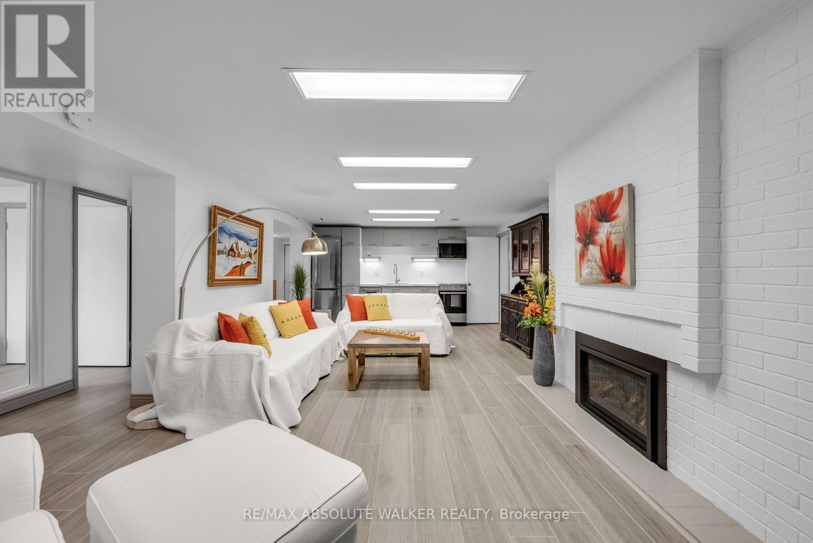 3657 REVELSTOKE DRIVE - 5