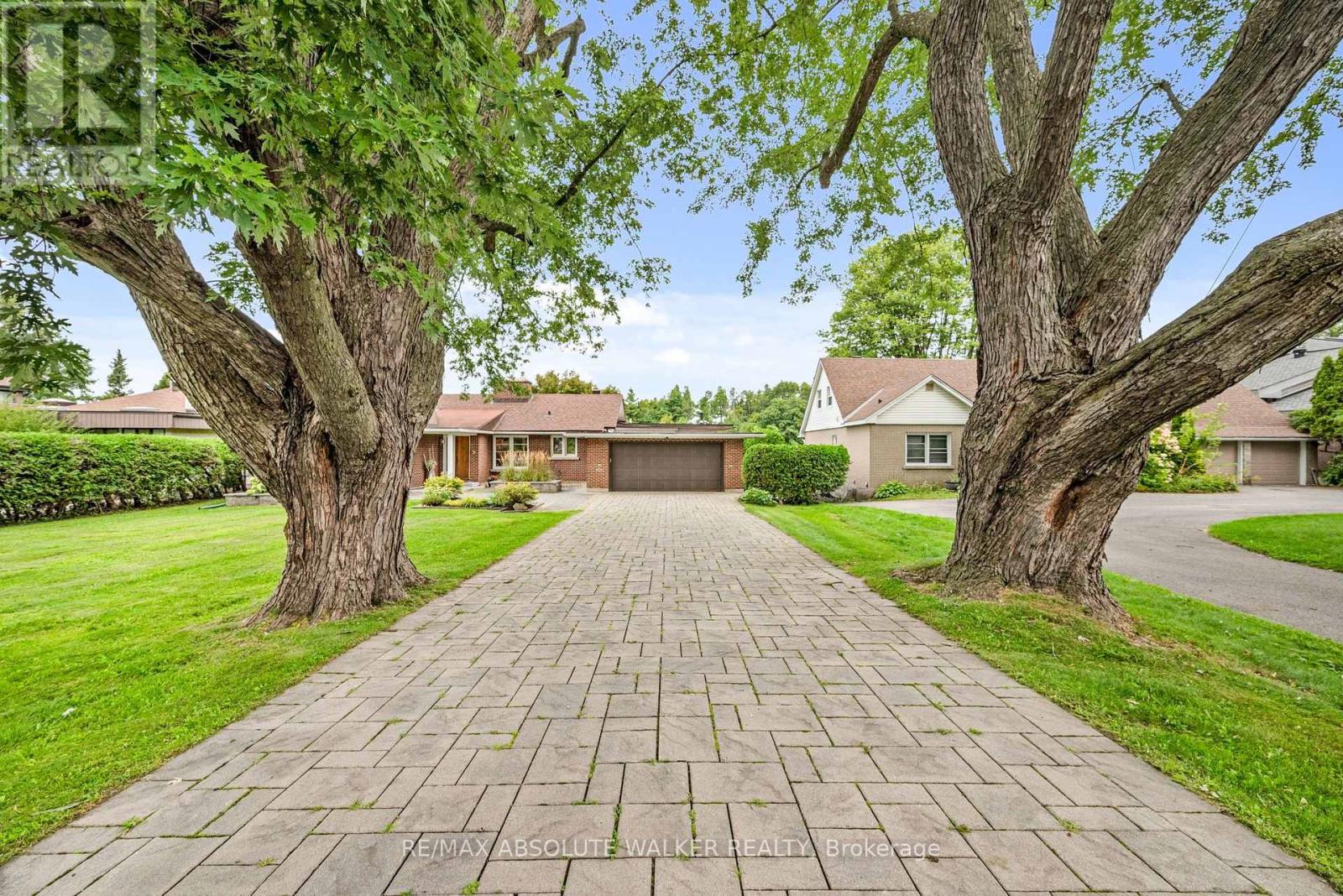 3657 REVELSTOKE DRIVE - 7