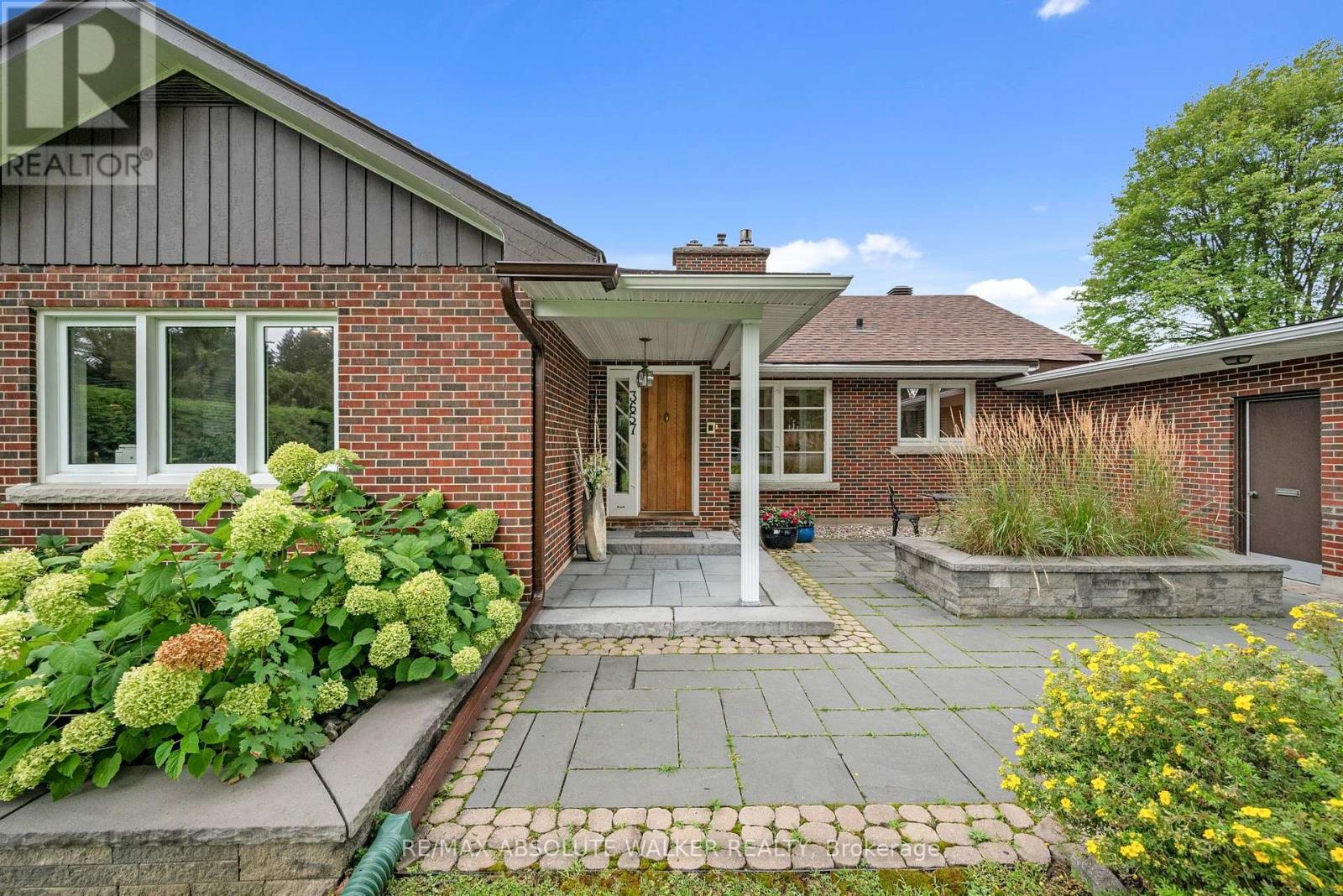 3657 REVELSTOKE DRIVE - Image 9