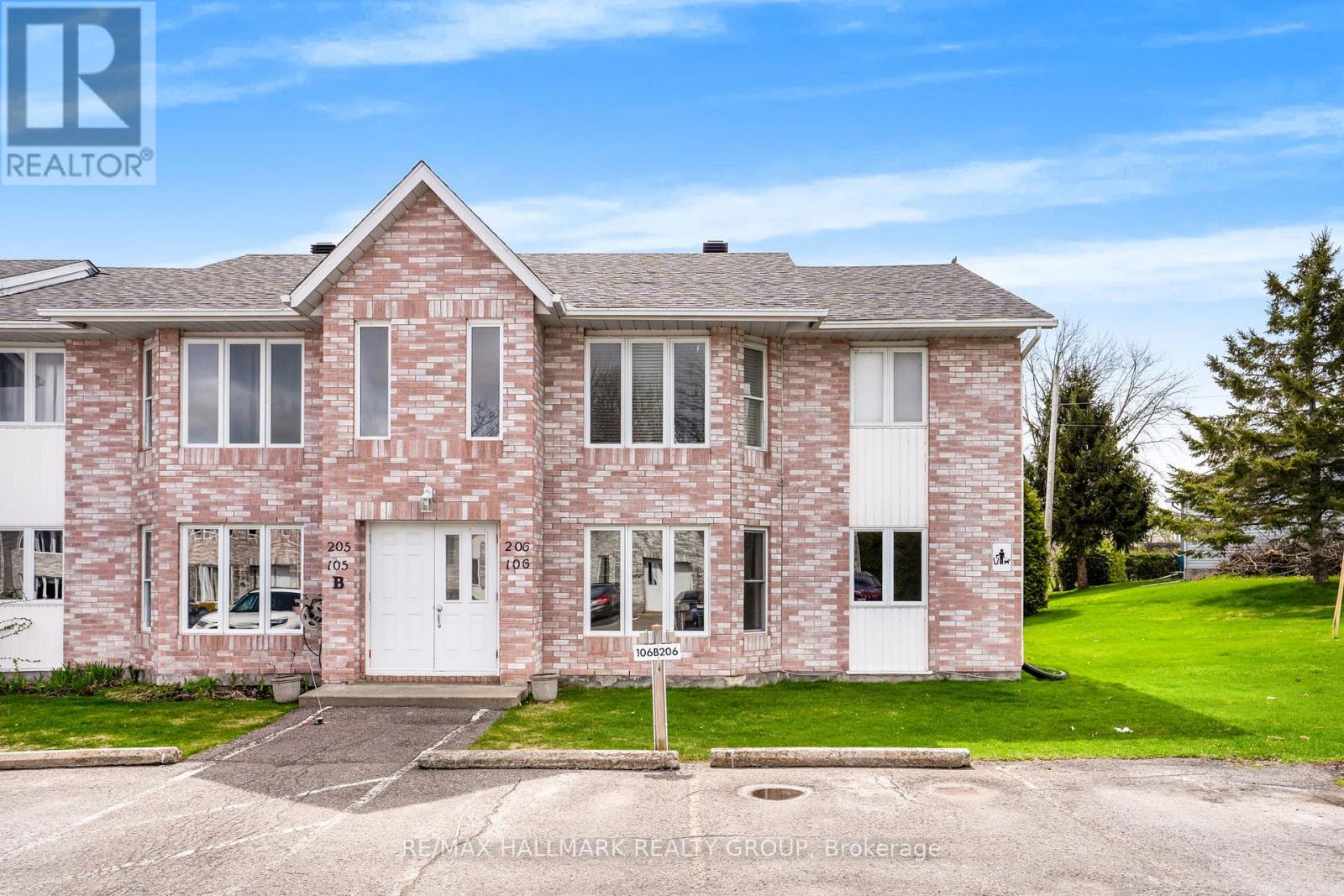 #106B 185 DU COMTE ROAD - 1