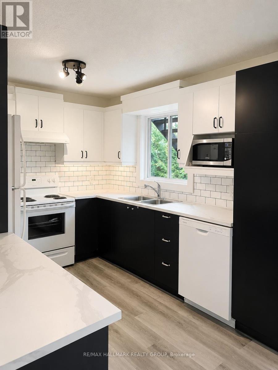 #106B 185 DU COMTE ROAD - 13