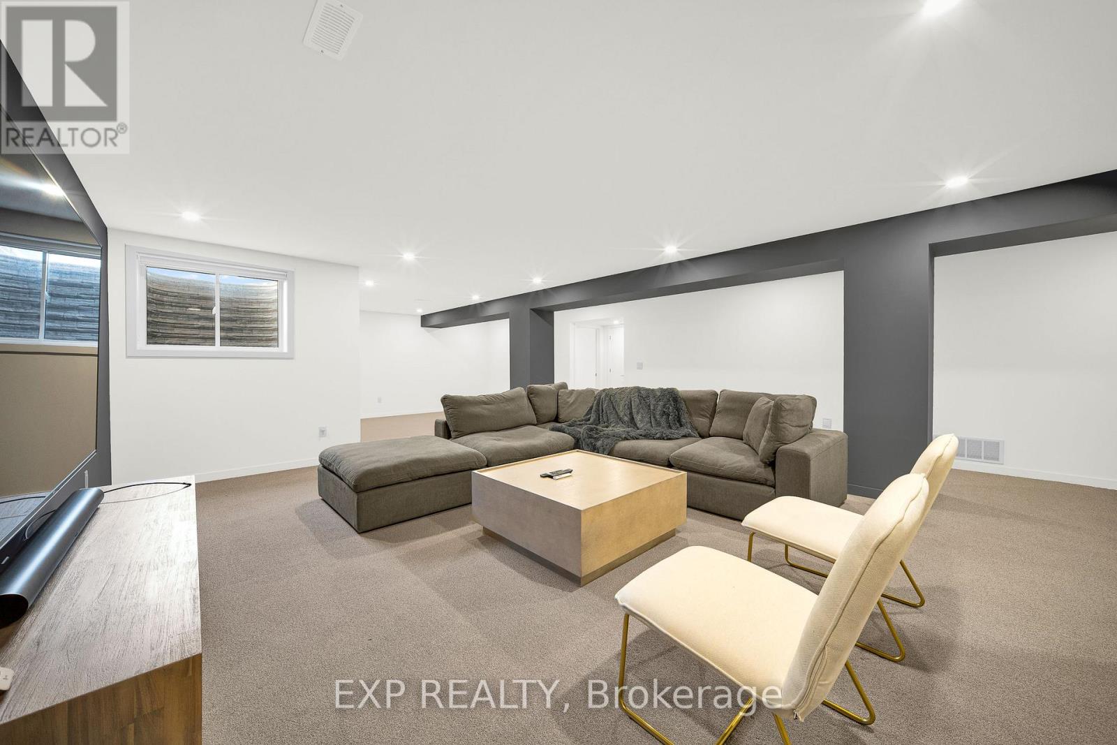 708 WOOLER PLACE - Image 25