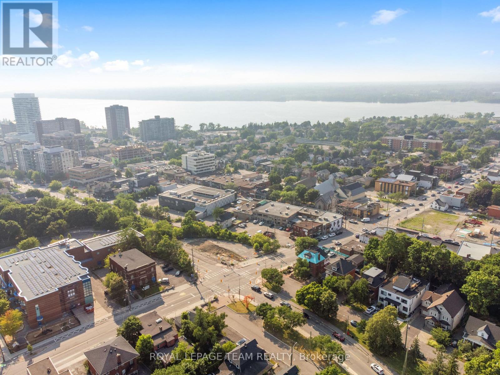 Retail for Sale in Ottawa – 365 RICHMOND ROAD, Ottawa – MLS# X13732756 - Image 6
