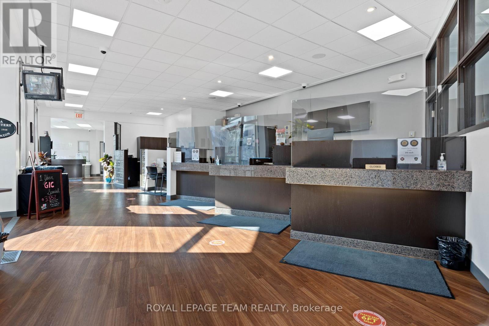 Retail for Sale in Ottawa – 365 RICHMOND ROAD, Ottawa – MLS# X13732756 - Image 8