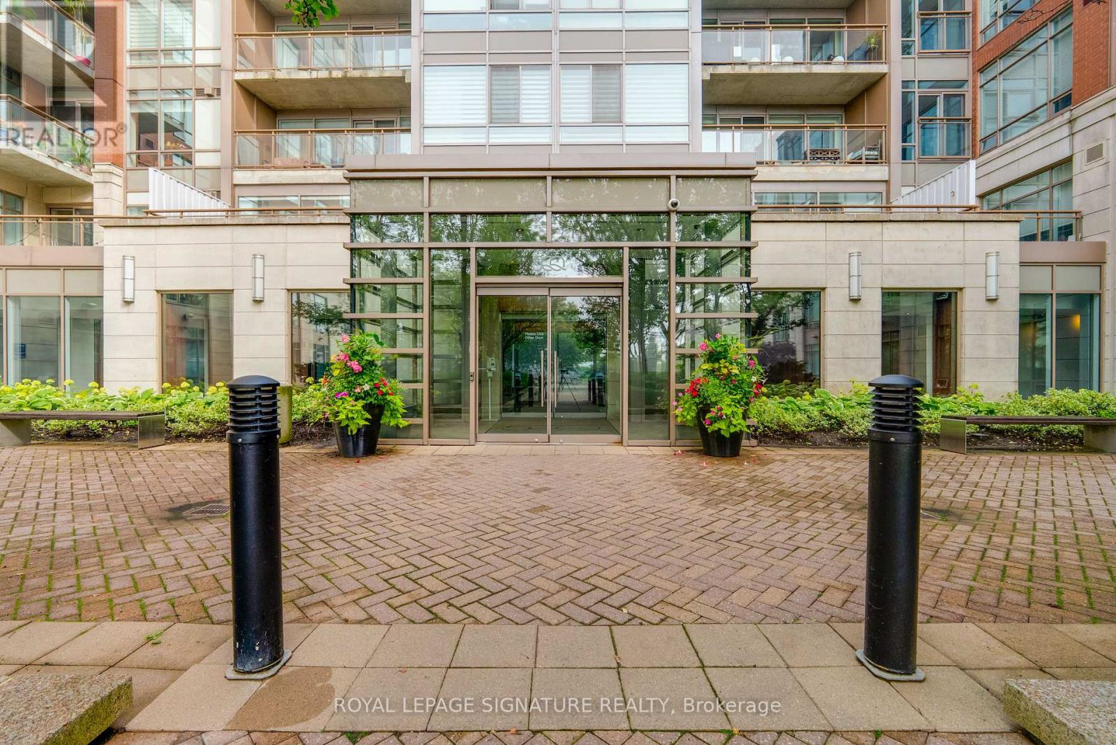 #602E 500 QUEENS QUAY W - 42