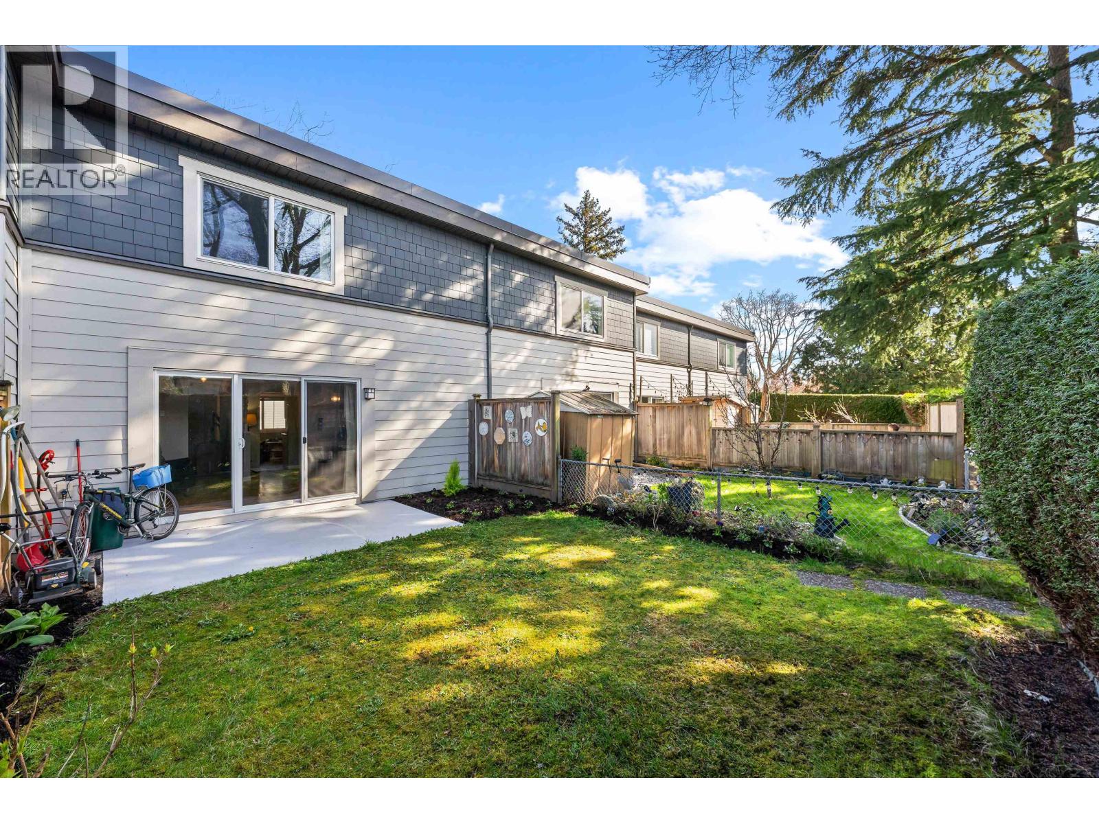 3 Bed, 2 Bath House for Sale in Richmond – 42 3151 SPRINGFIELD DRIVE, Richmond – MLS# R3160321 - Image 3