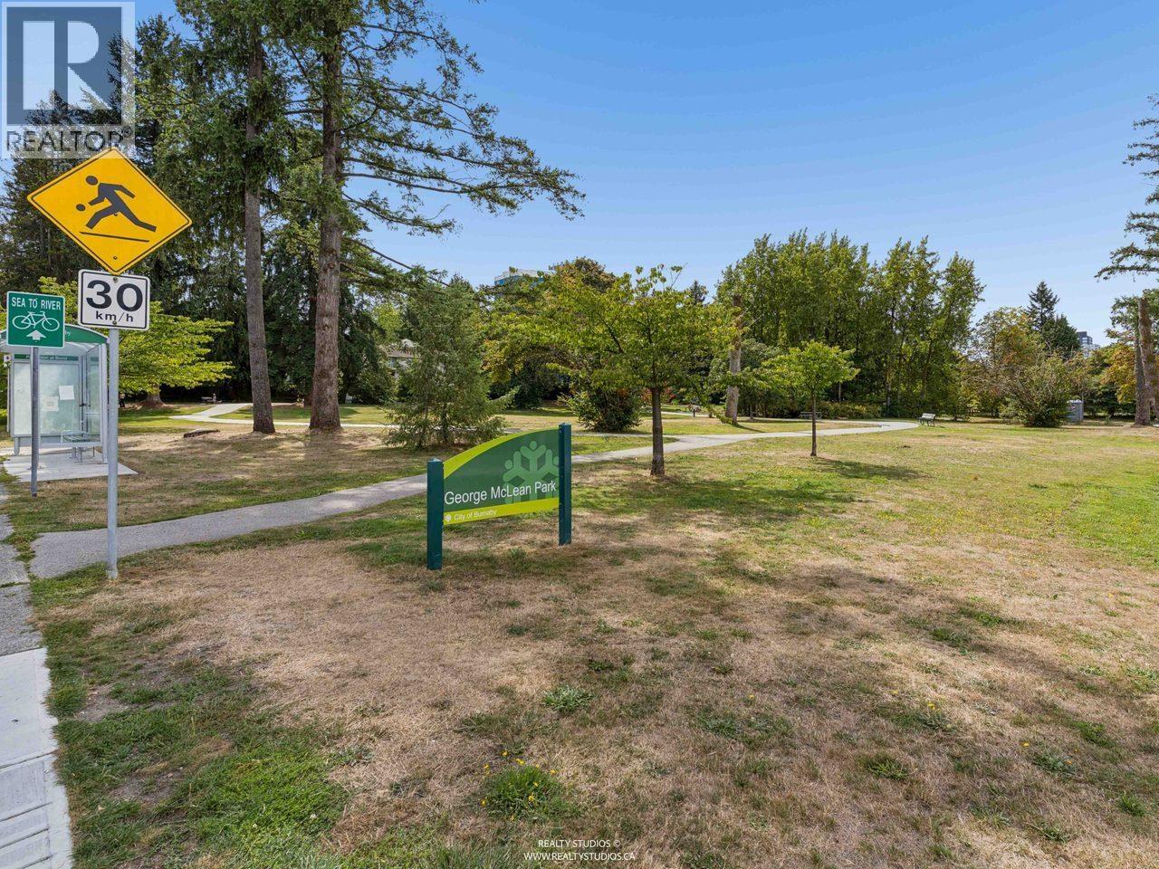2 Bed, 3 Bath House for Sale in Burnaby – 21 5575 PATTERSON AVENUE, Burnaby – MLS# R3160327 - Image 22