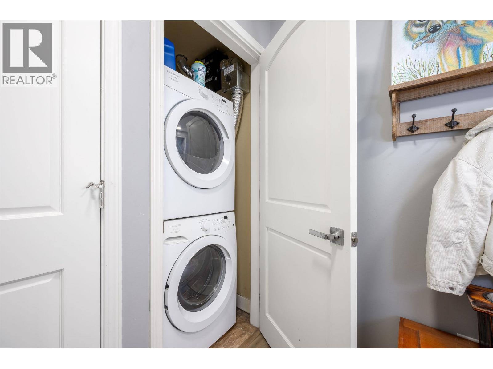 #115 11887 BURNETT Street, Maple Ridge, British Columbia, V2X6P6, Maple Ridge, British Columbia — photo 4 of 5