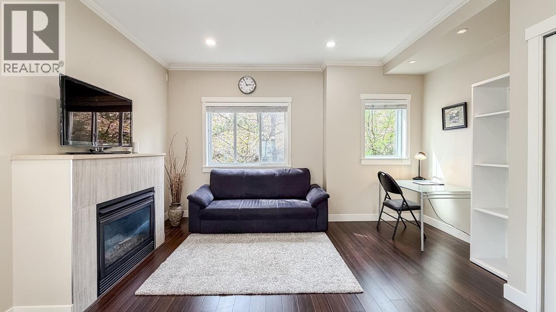 3 Bed, 3 Bath House for Sale in Richmond – 24 9811 FERNDALE ROAD, Richmond – MLS# R3160369 - Image 2