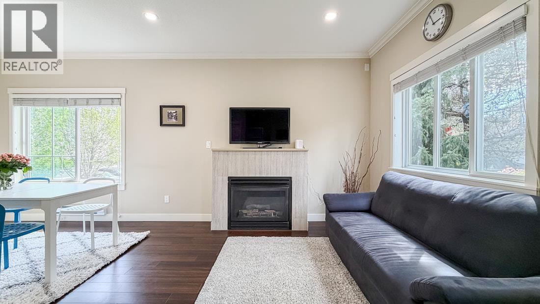 3 Bed, 3 Bath House for Sale in Richmond – 24 9811 FERNDALE ROAD, Richmond – MLS# R3160369 - Image 3
