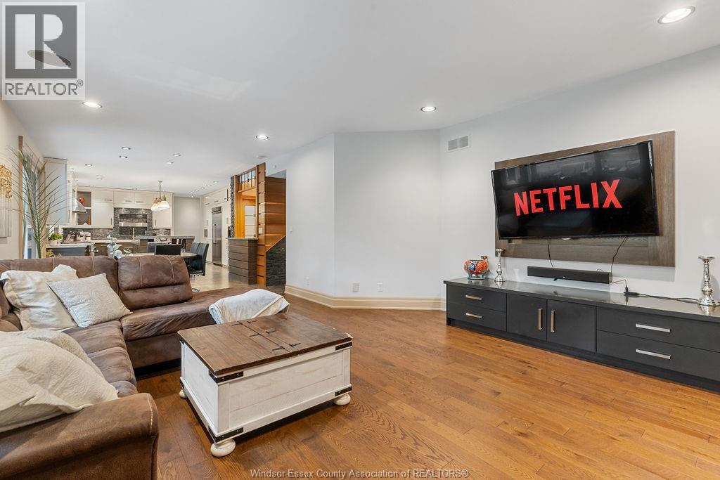 1120 Deerview - Image 19