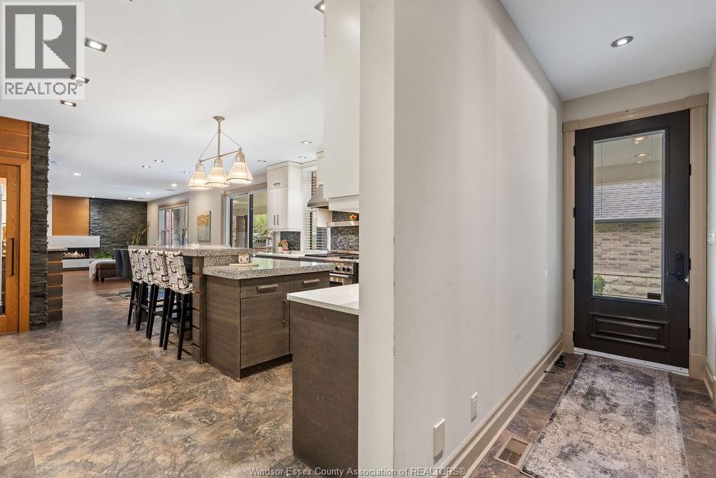 1120 Deerview - Image 21