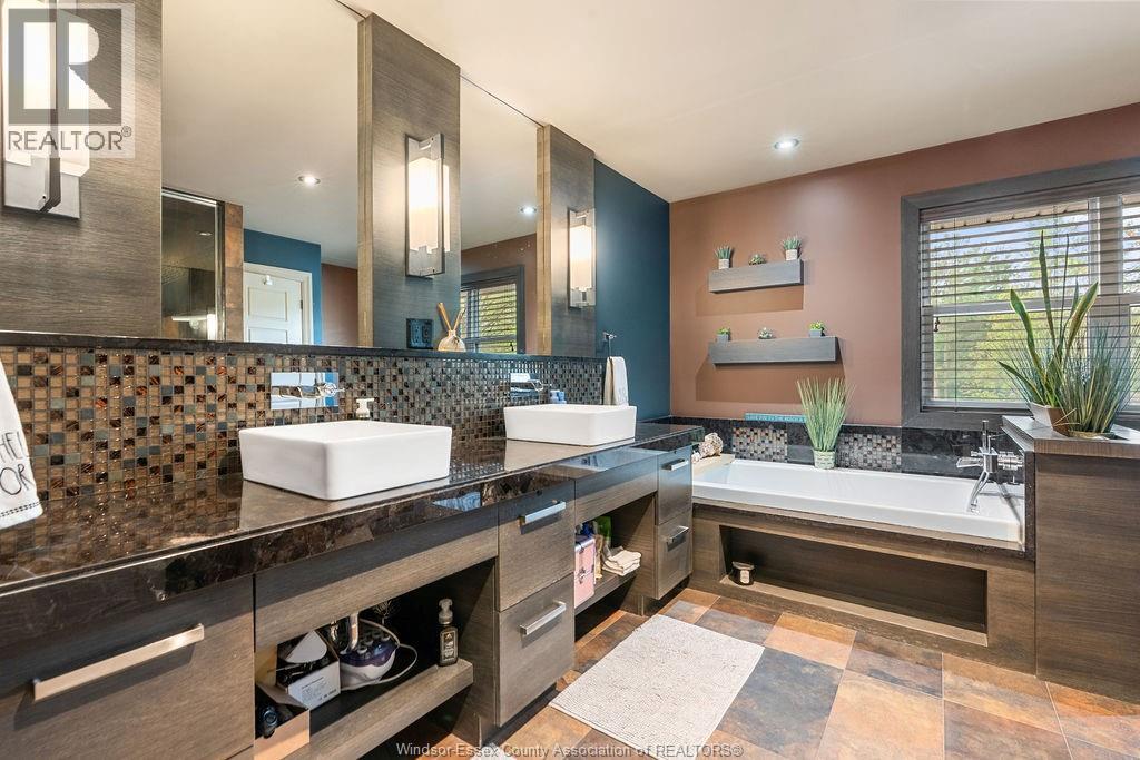1120 Deerview - Image 29