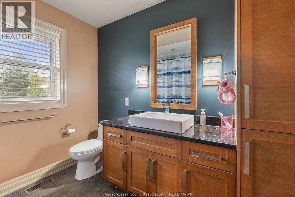 1120 Deerview - Image 34