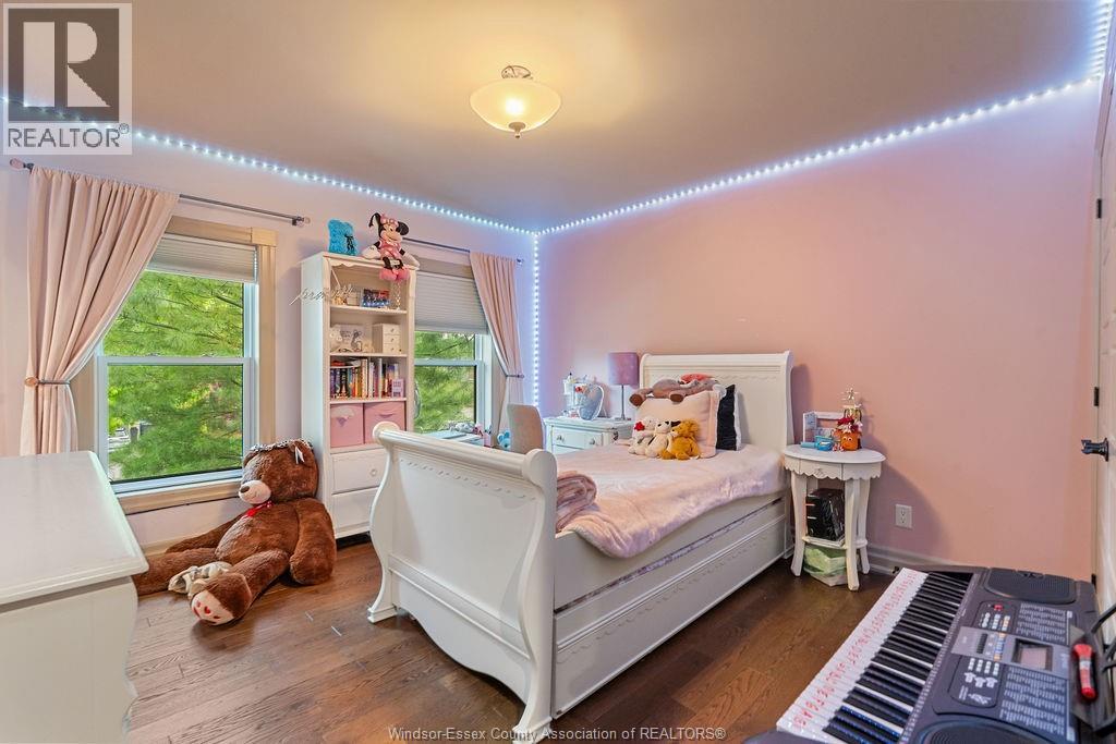 1120 Deerview - 35