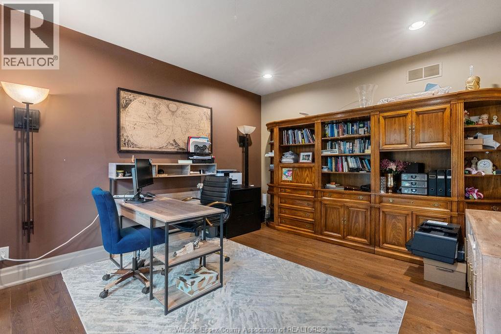 1120 Deerview - 8