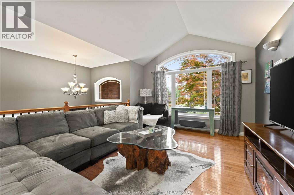 270 ST. PETER - Image 6