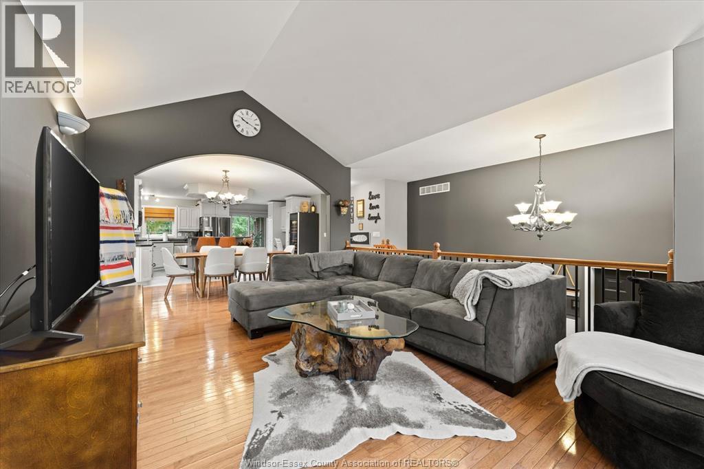 270 ST. PETER - Image 7