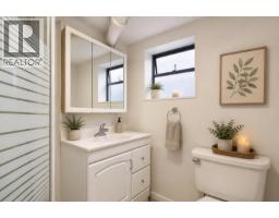 2576 Parker Street, Vancouver, BC V5K2T3 Photo 14