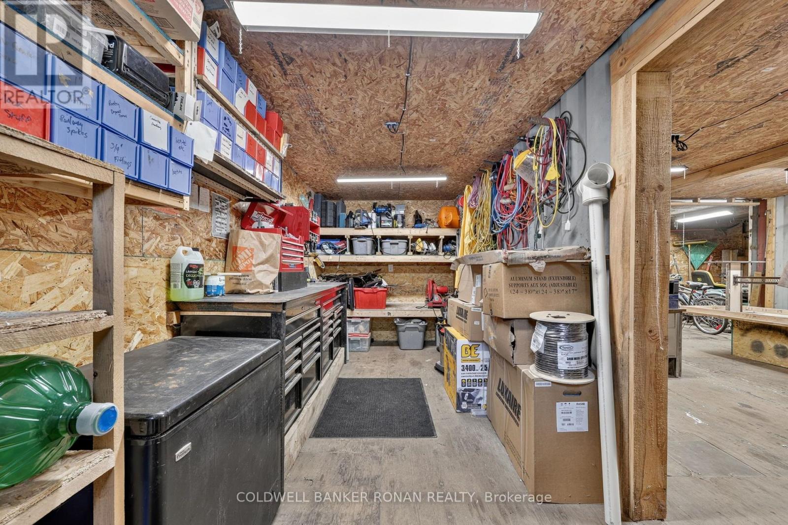 9087 WEBSTER ROAD - 32