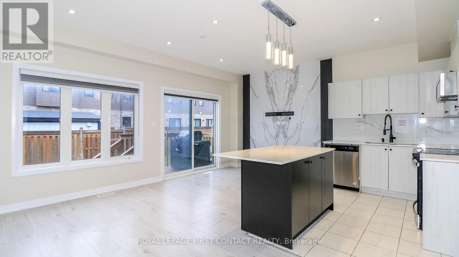 92 FAIRLANE AVENUE - Image 14