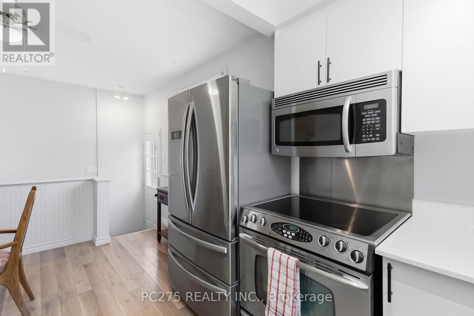 82 MURIEL CRESCENT - 8