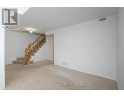 38 - 246 Gershwin Private, Ottawa, ON K2H1G5 Photo 18