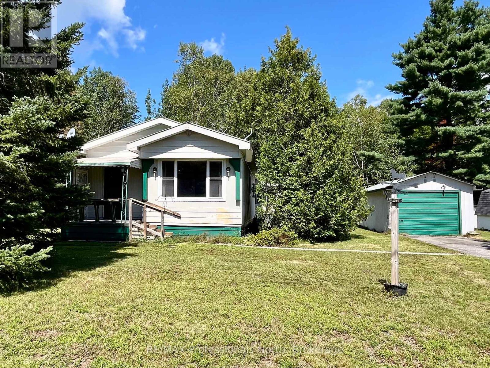 1053 SEVENTH LANE - 2