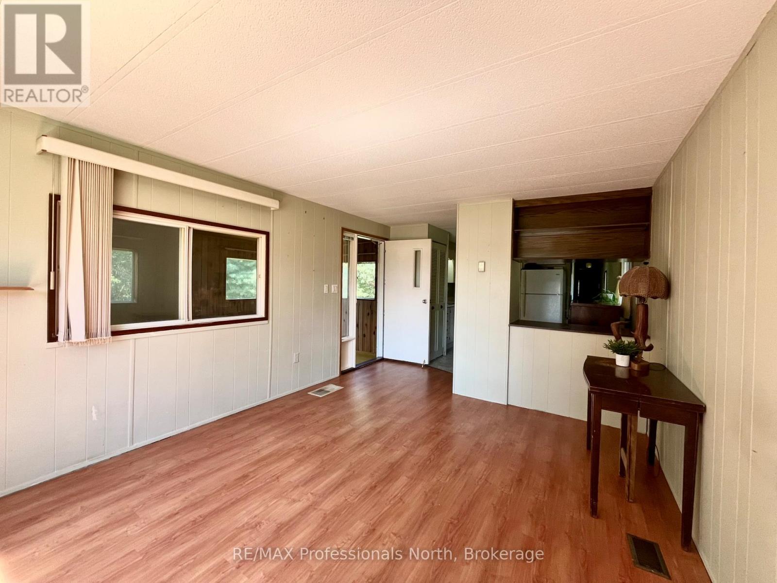 1053 SEVENTH LANE - 23