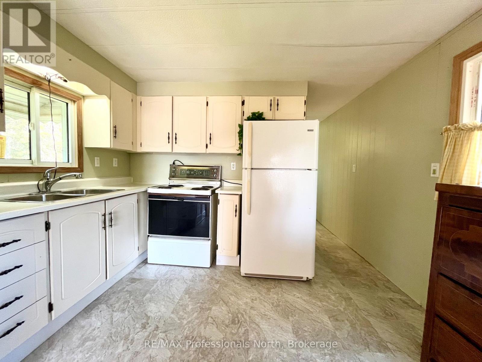 1053 SEVENTH LANE - Image 26