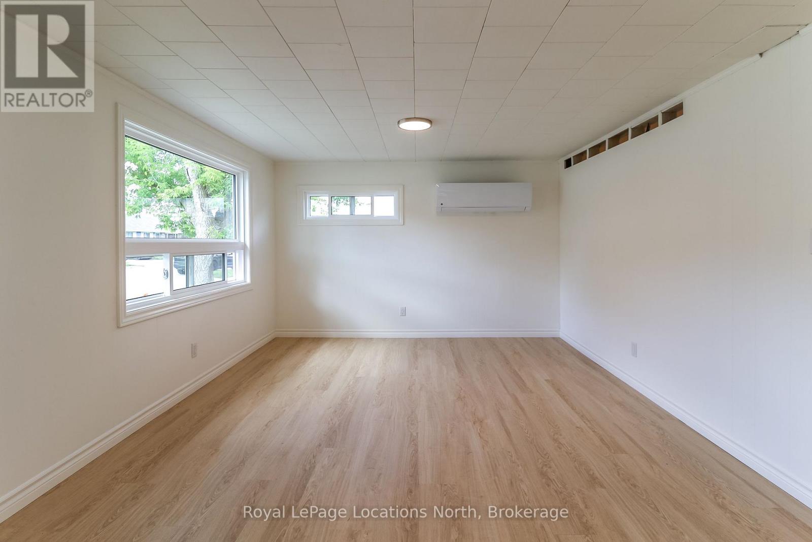 253 Thompson Street — photo 14
