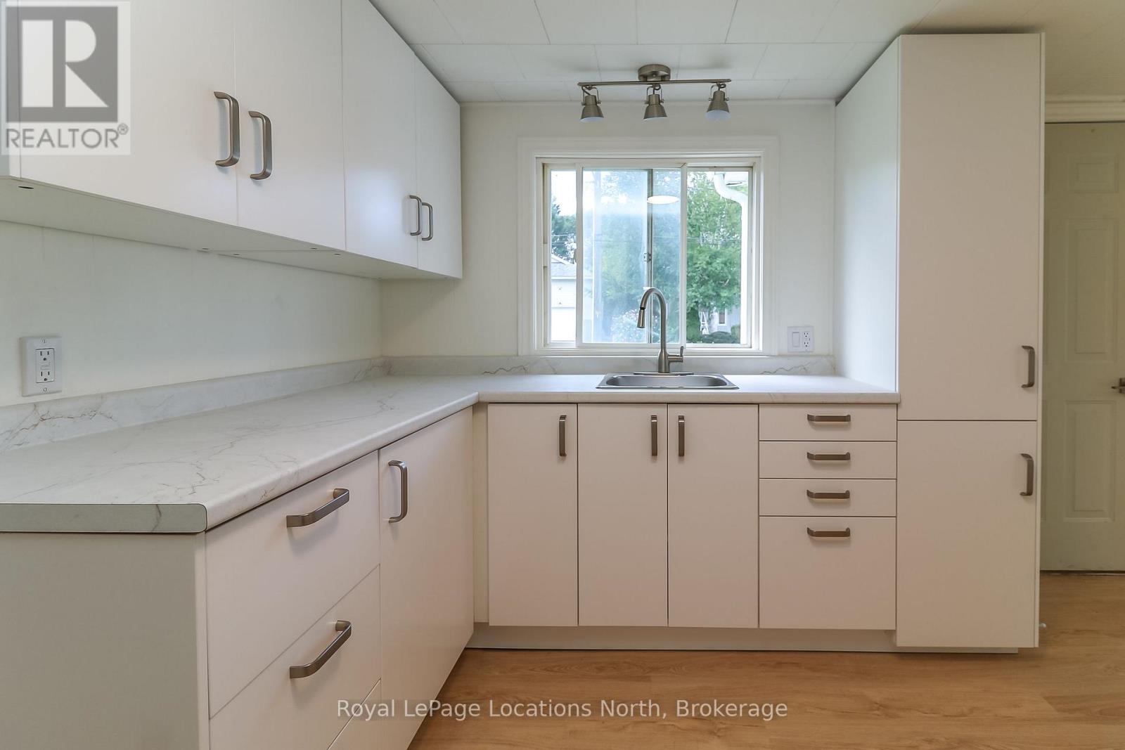 253 Thompson Street — photo 16