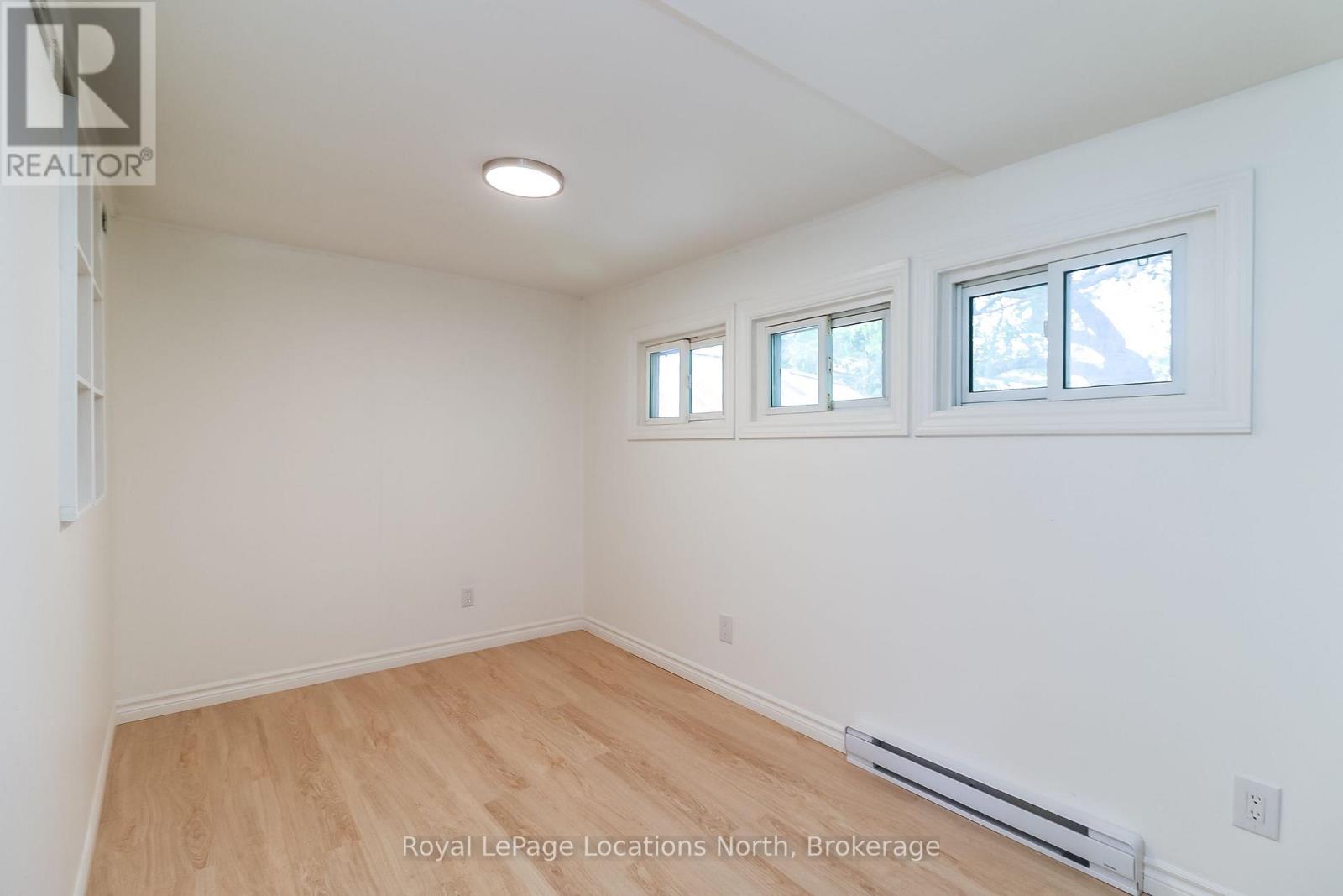 253 Thompson Street — photo 21