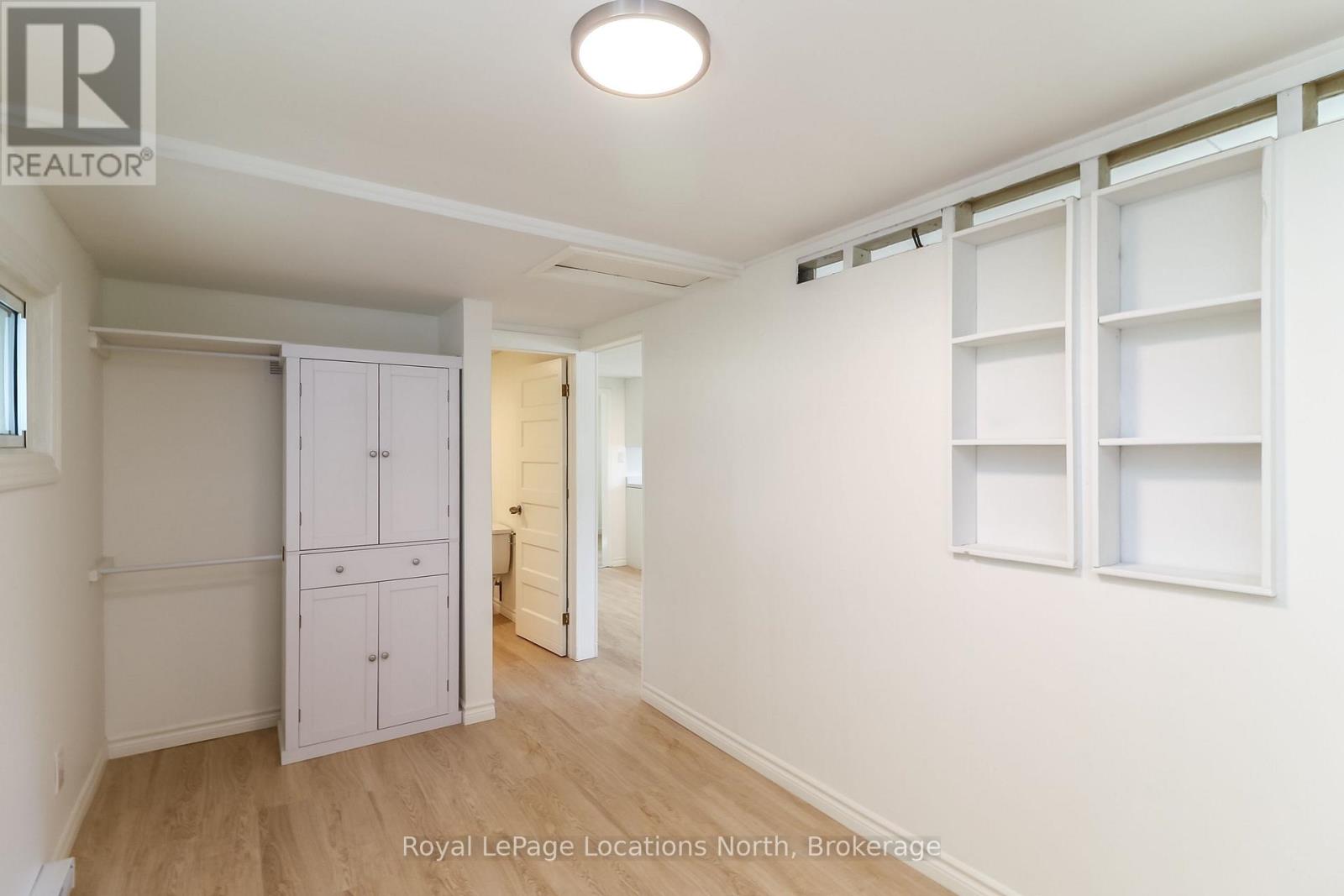 253 Thompson Street — photo 22