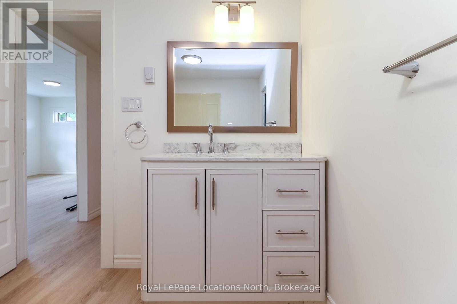 253 Thompson Street — photo 25