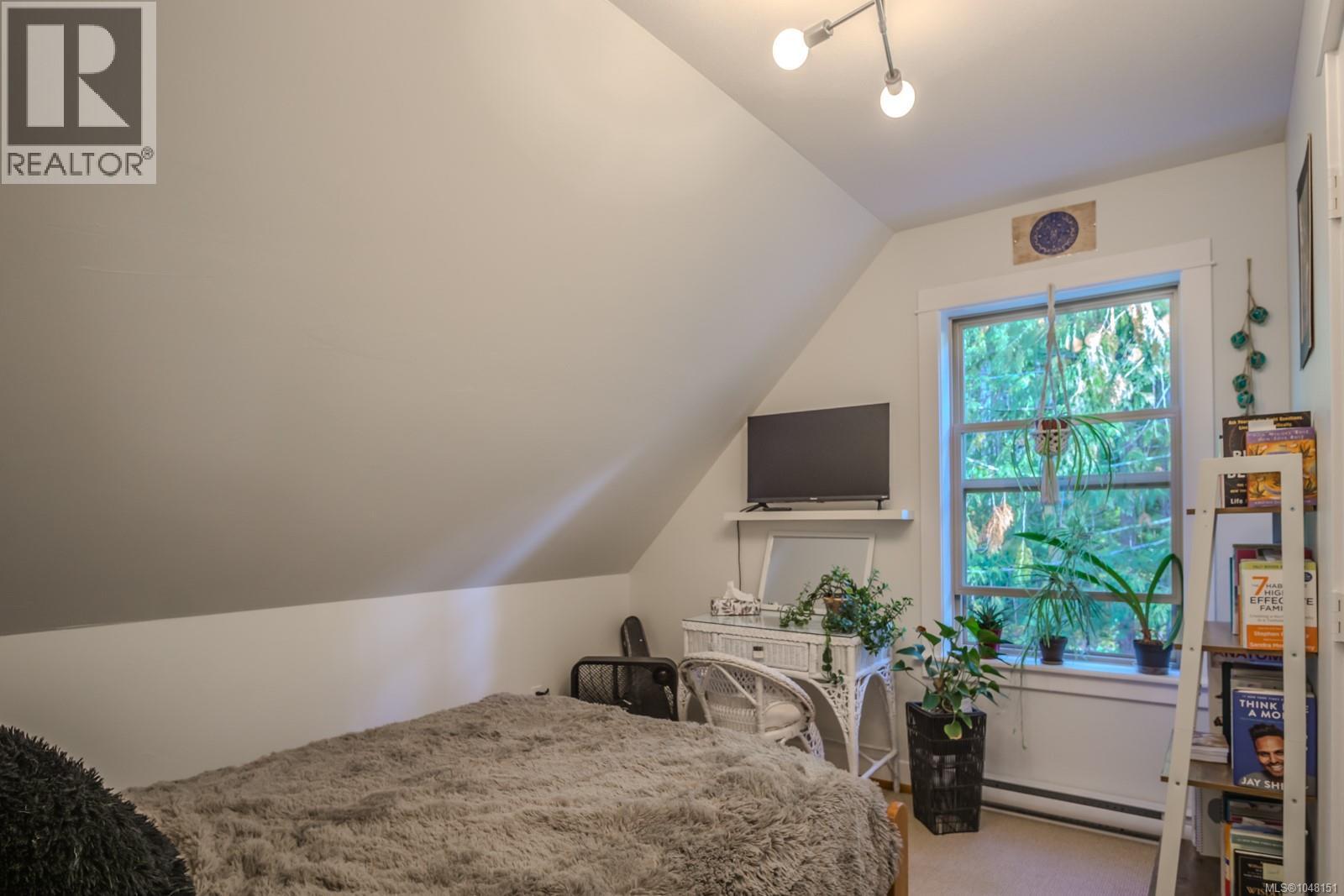 1389 Meadowood Way - 27