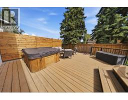 10604 106 Avenue, Fort St  John, BC V1J6E1 Photo 36