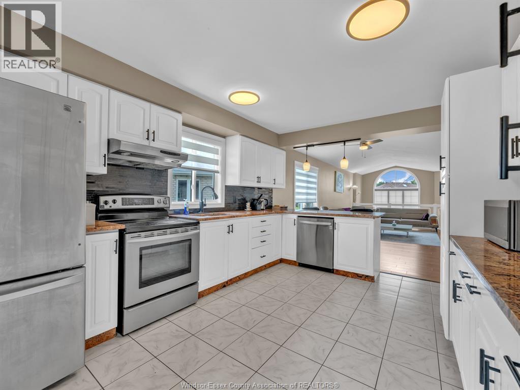 11143 ANCONA CRESCENT - 23