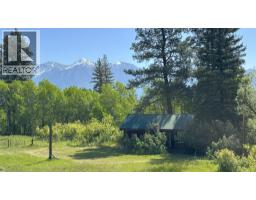 4325 Moan Road, Ta Ta Creek, BC V0B2K0 Photo 9