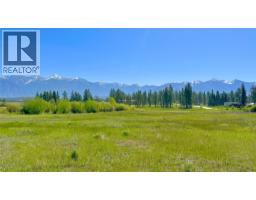 4325 Moan Road, Ta Ta Creek, BC V0B2K0 Photo 14