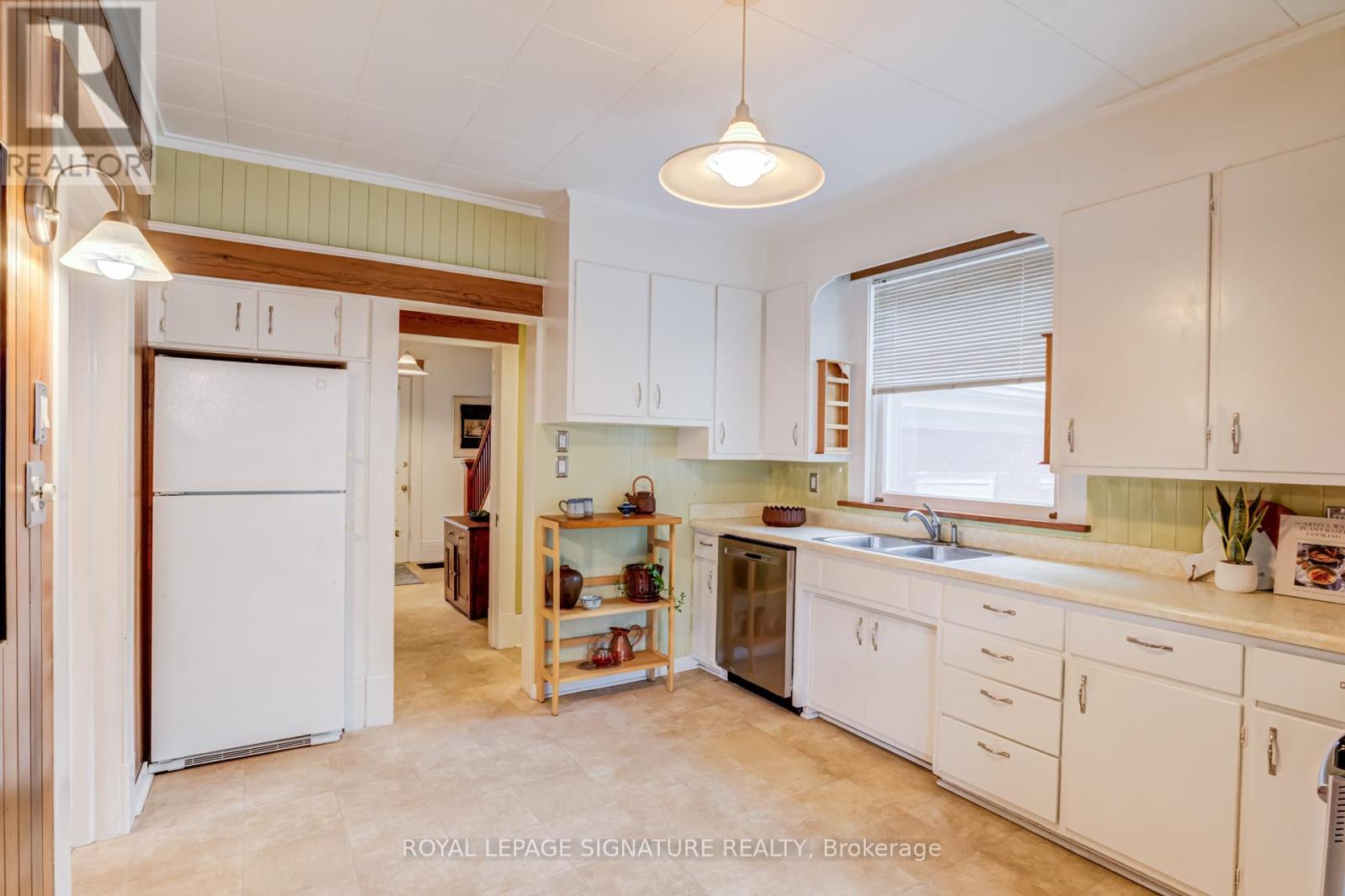 22 PEEL AVENUE - Image 10