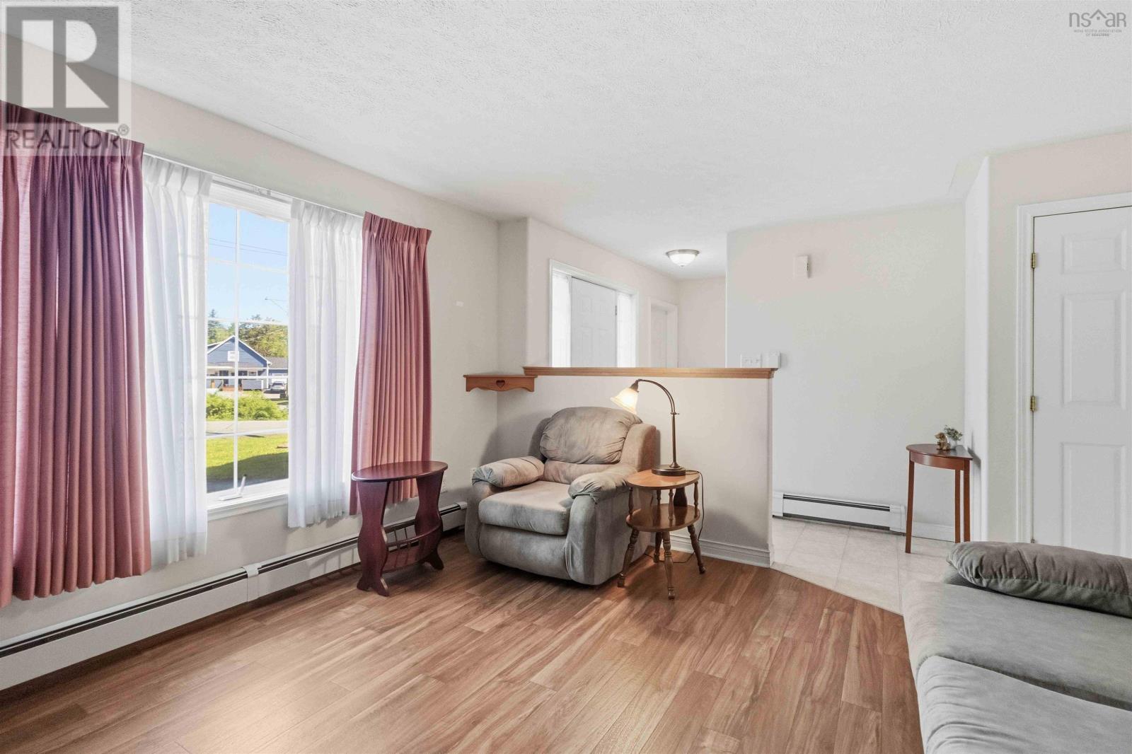28 Fort Sackville Road - 11