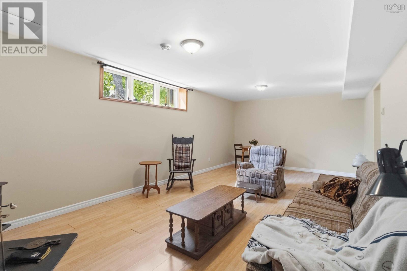 28 Fort Sackville Road - 22