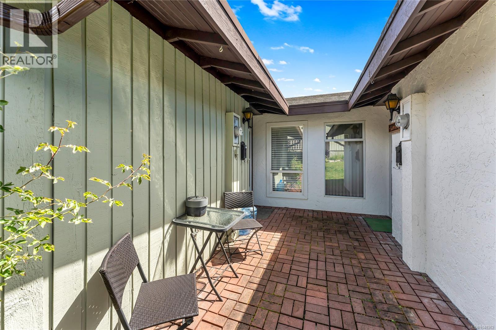 #2 6172 Alington Rd - 30