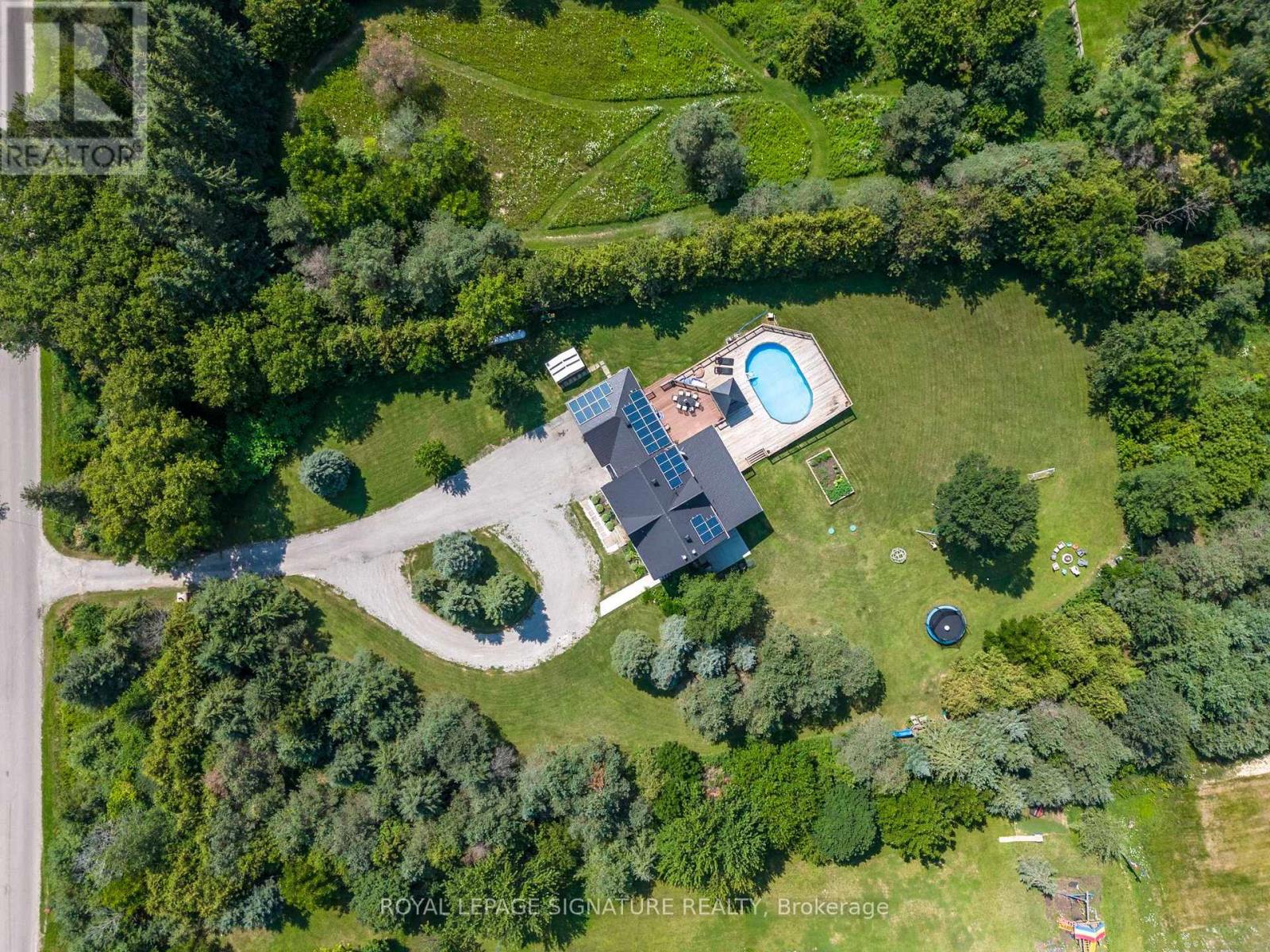 1252 CONCESSION RD 7 - 44